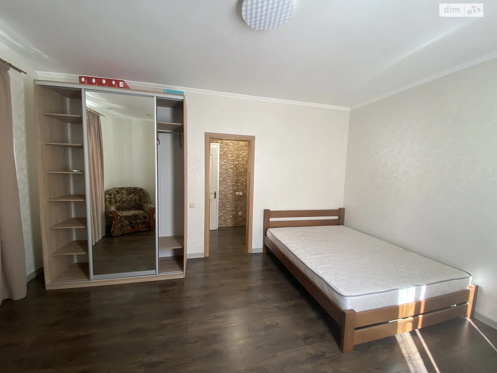 Продается 2-комнатная квартира 59 кв. м в Ирпене, ул. Полтавская, 64В