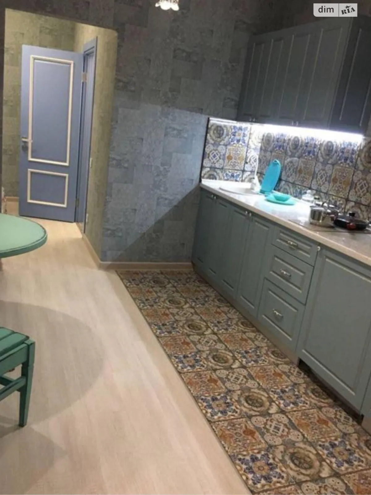 Продается 2-комнатная квартира 72 кв. м в Харькове, цена: 80000 $
