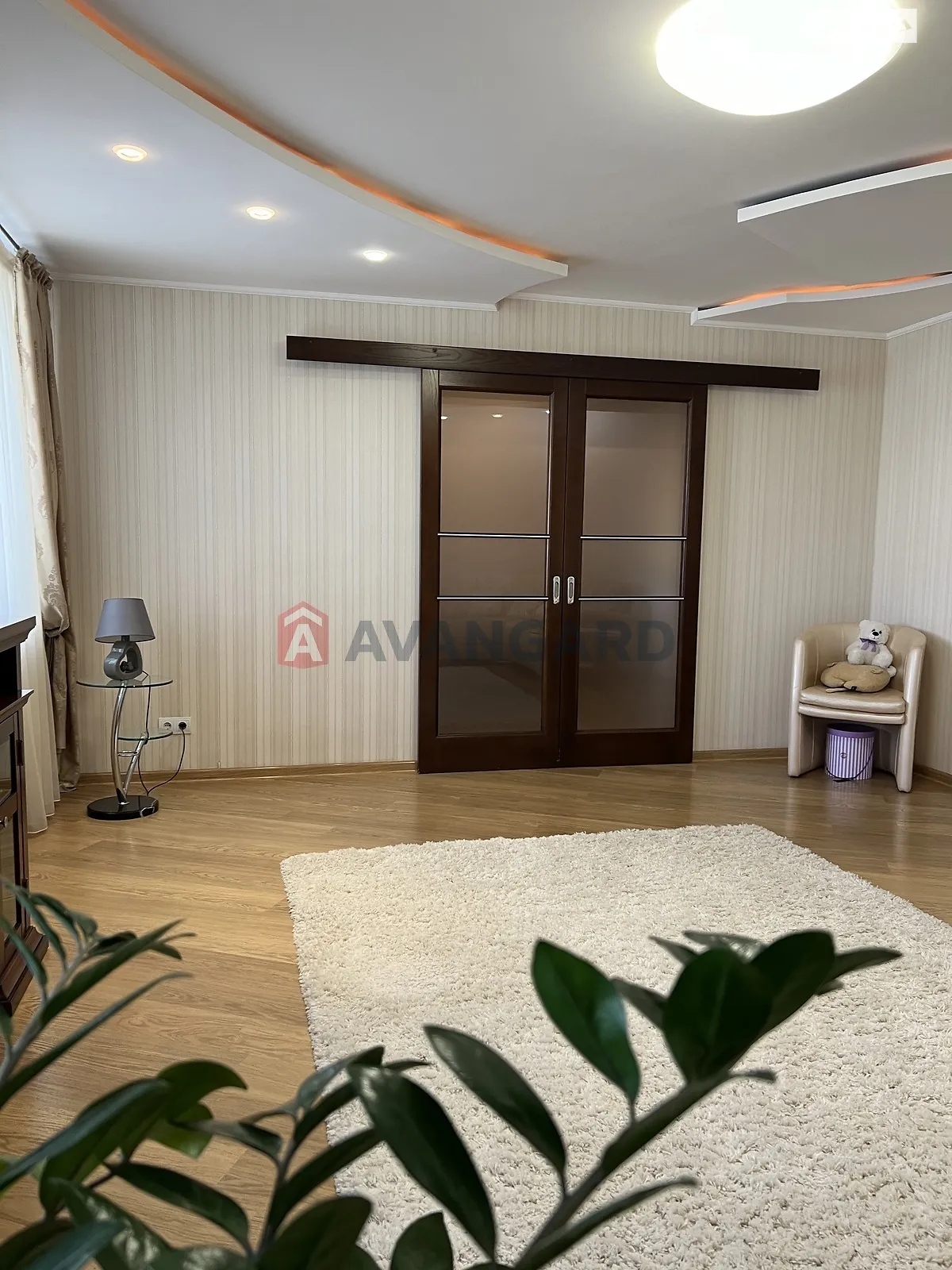 2-комнатная квартира 76 кв. м в Запорожье, ул. Ладожская, 42 - фото 1