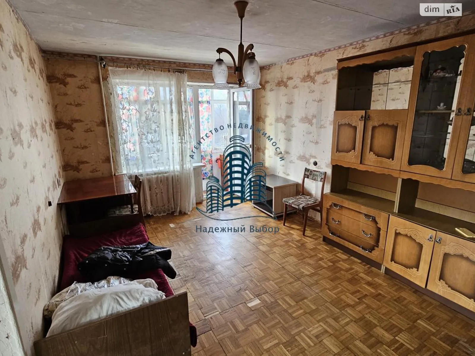 Продается 3-комнатная квартира 52 кв. м в Полтаве, ул. Макаренко