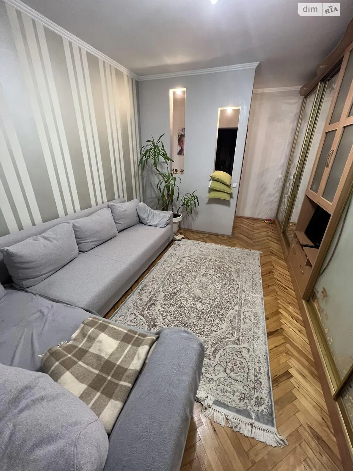 Продается 2-комнатная квартира 44 кв. м в Ивано-Франковске - фото 1