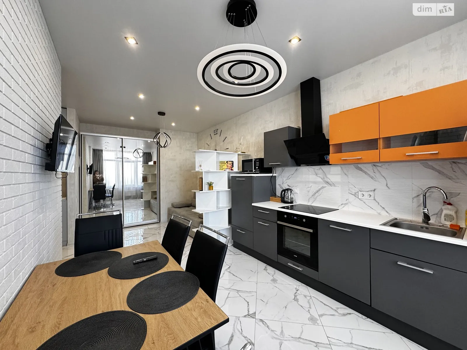 Сдается в аренду 2-комнатная квартира 50 кв. м в Одессе, ул. Валерия Самофалова, 16А/5 - фото 1