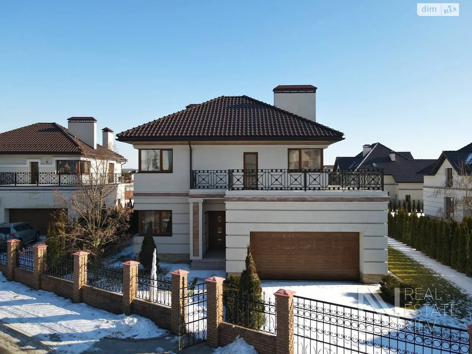 Продается дом на 2 этажа 260 кв. м с мебелью, цена: 185000 $ - фото 1