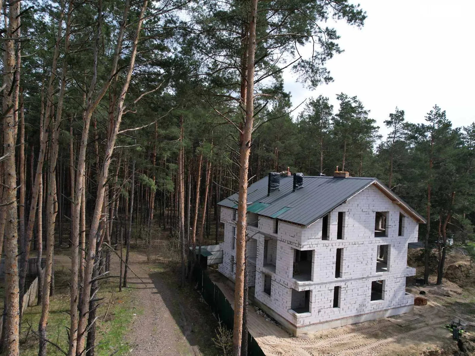 Продається будинок 3 поверховий 500 кв. м з банею/сауною, цена: 196324 $ - фото 1