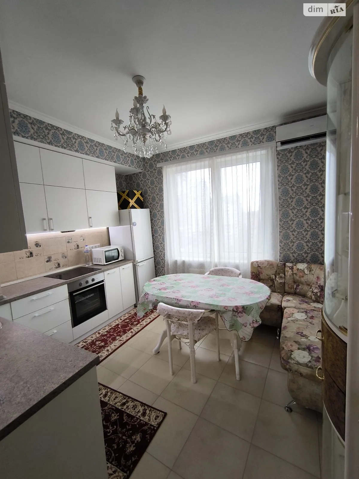 Сдается в аренду 1-комнатная квартира 45 кв. м в Одессе, ул. Генуэзская, 3Б - фото 1