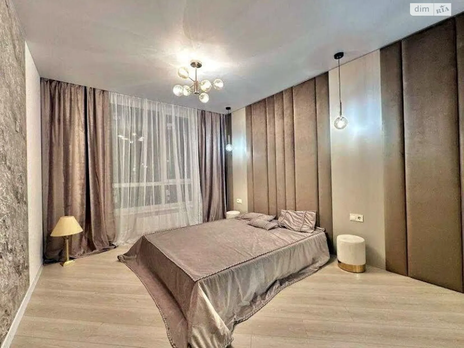 Продается 2-комнатная квартира 89 кв. м в Киеве, ул. Кадетский Гай, 12 - фото 1