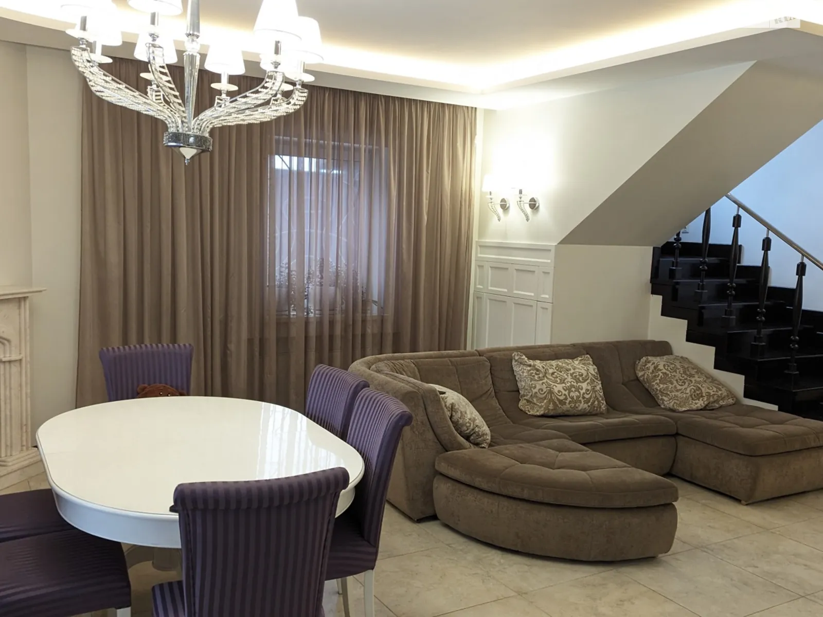 Продается дом на 2 этажа 234.1 кв. м с мансардой, цена: 370000 $ - фото 1