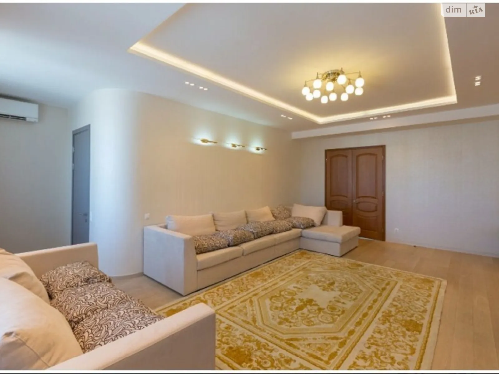 Продается 4-комнатная квартира 148 кв. м в Киеве, ул. Ежи Гедройца(Тверская), 2 - фото 1
