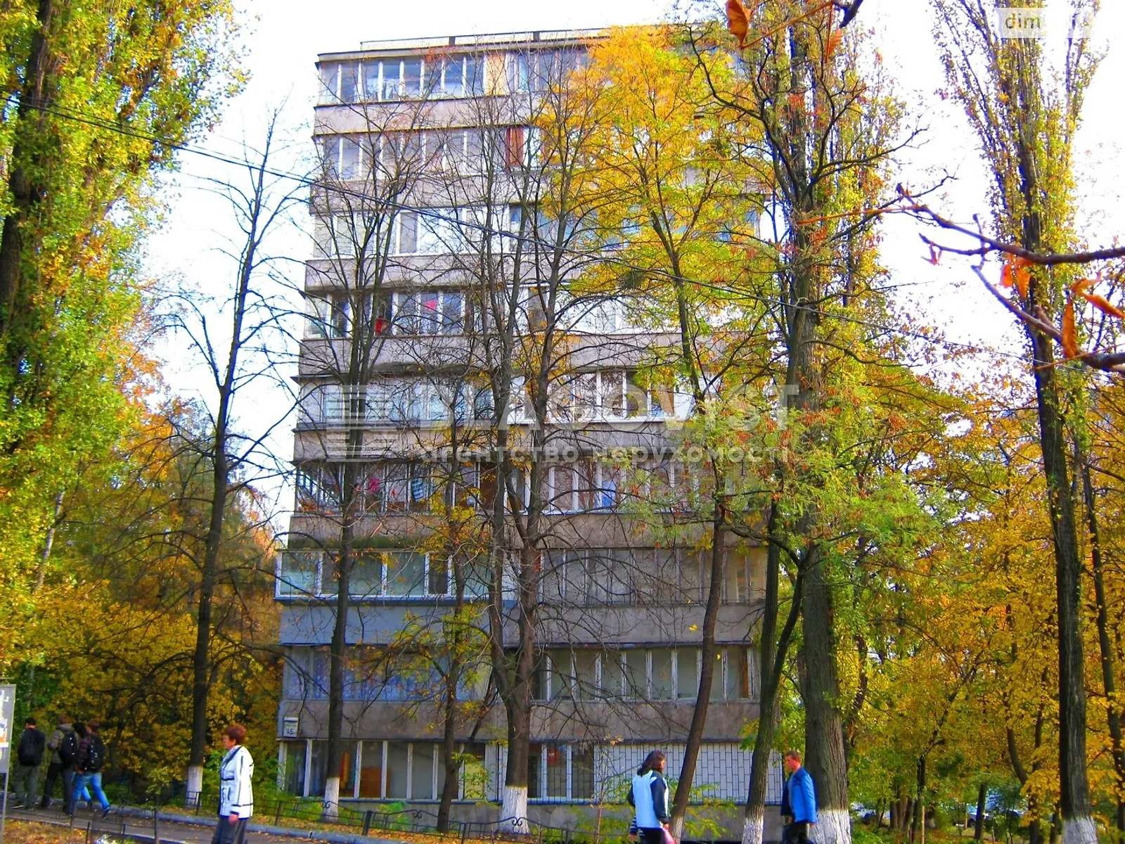 Продается 3-комнатная квартира 63 кв. м в Киеве, ул. Коновальца Евгения, 35 - фото 1