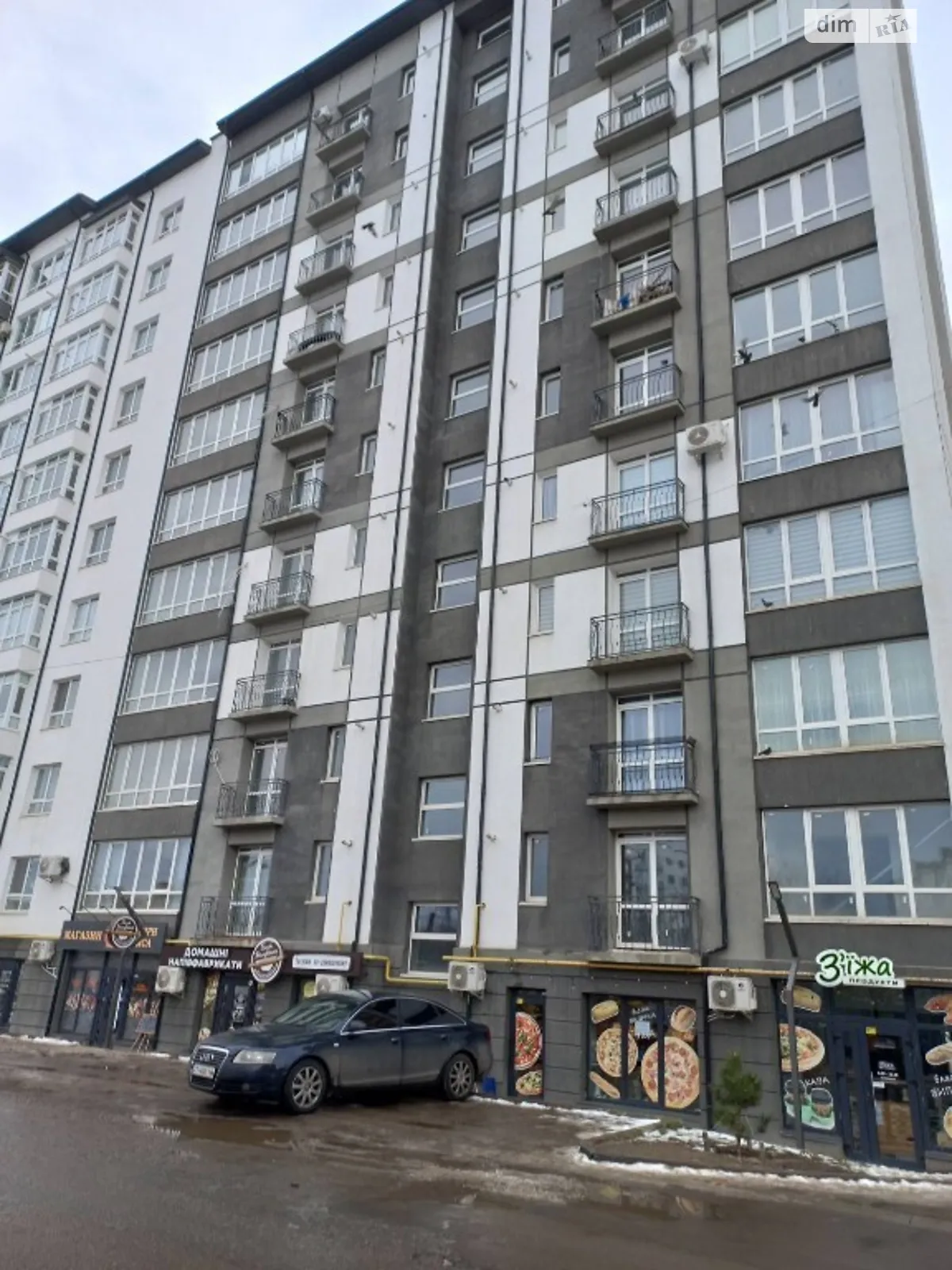 Продается 3-комнатная квартира 164 кв. м в Ивано-Франковске
