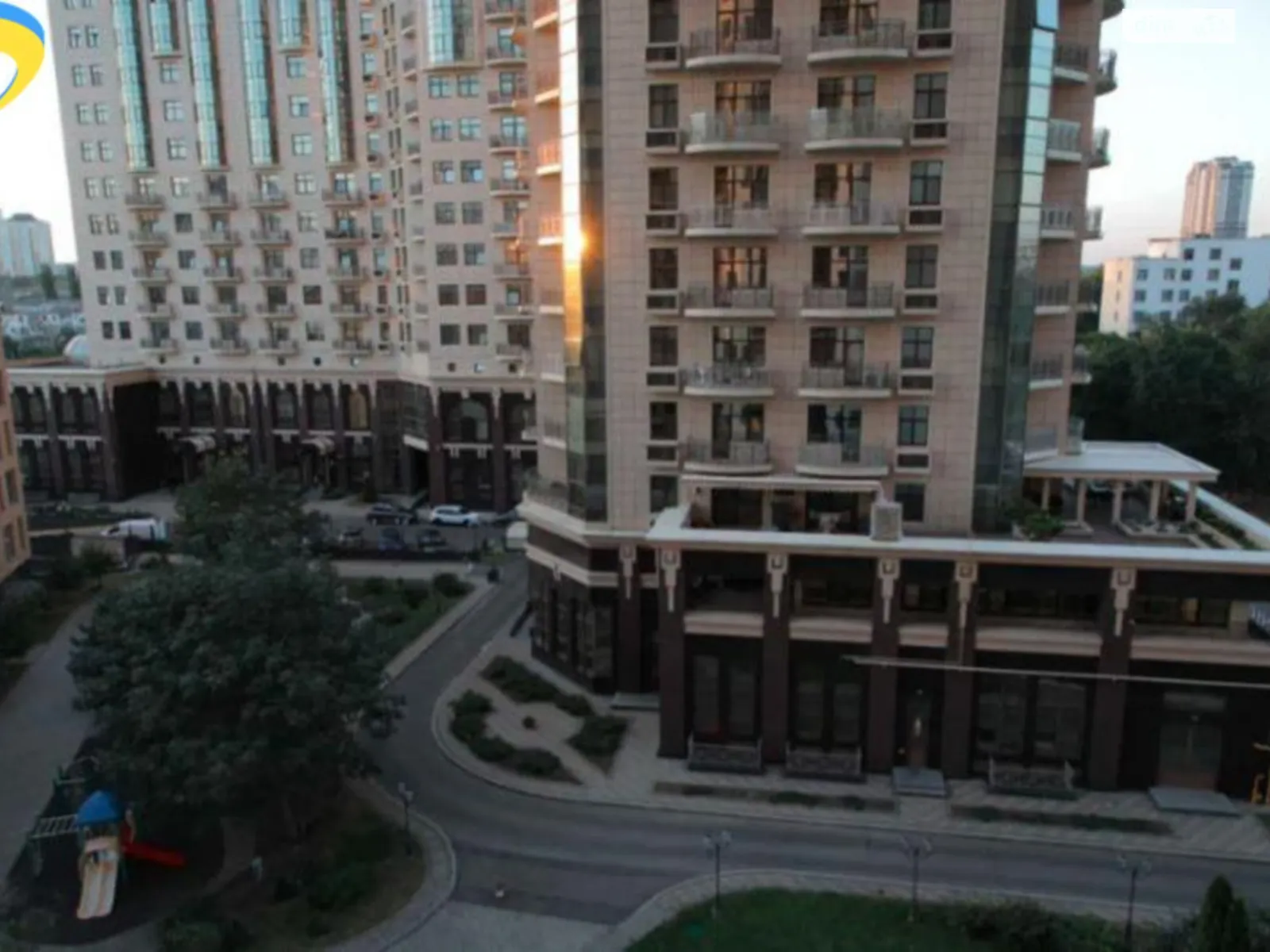 Продается 2-комнатная квартира 62 кв. м в Одессе, ул. Генуэзская, 3Б - фото 1