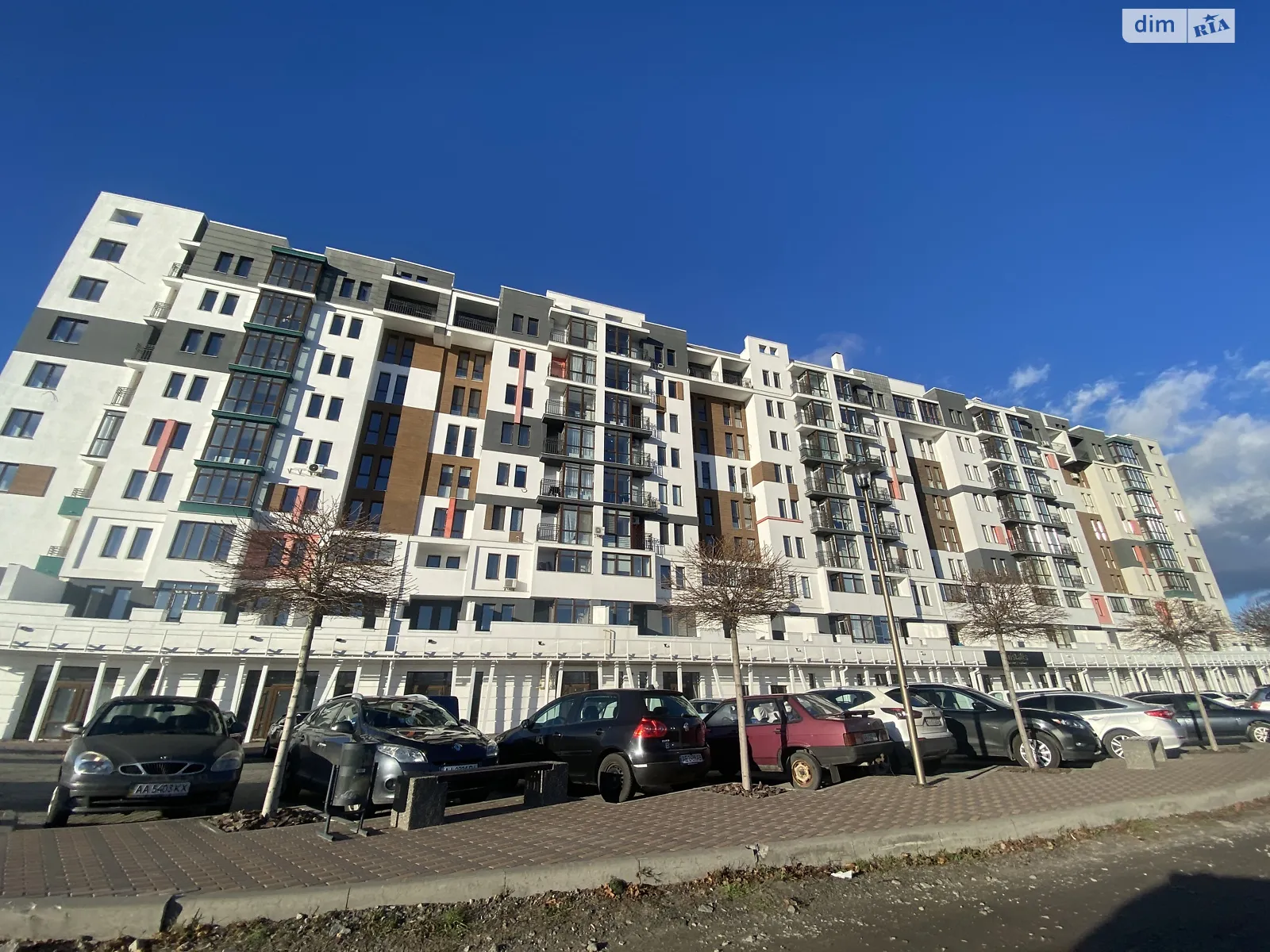 Продается 1-комнатная квартира 37 кв. м в Буче, ул. Амосова, 4