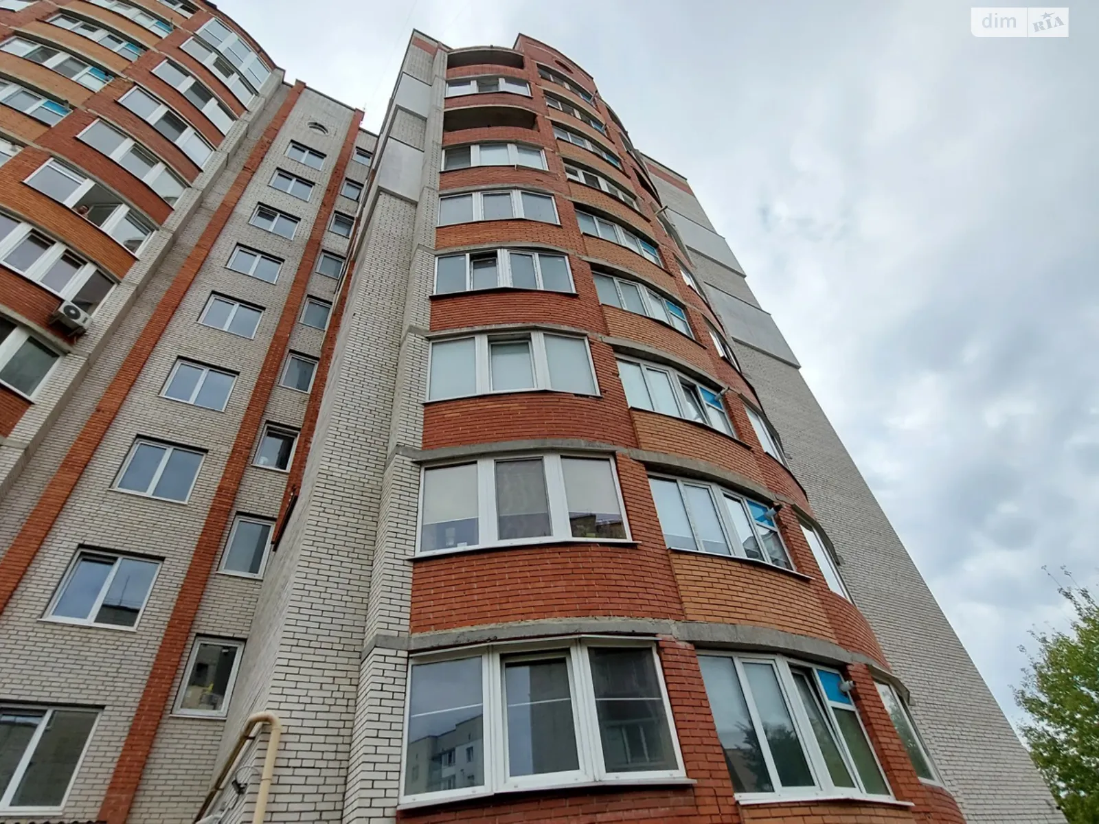 2-комнатная квартира 54.3 кв. м в Тернополе, ул. Черновецкая