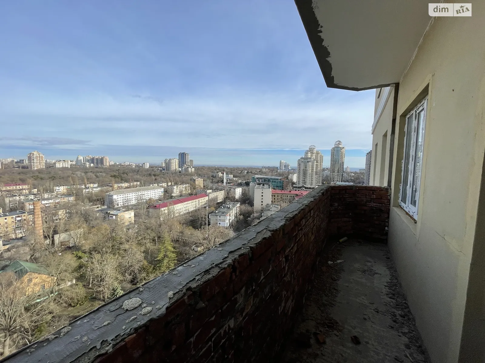 Продається 3-кімнатна квартира 82 кв. м у Одесі, вул. Сонячна - фото 1