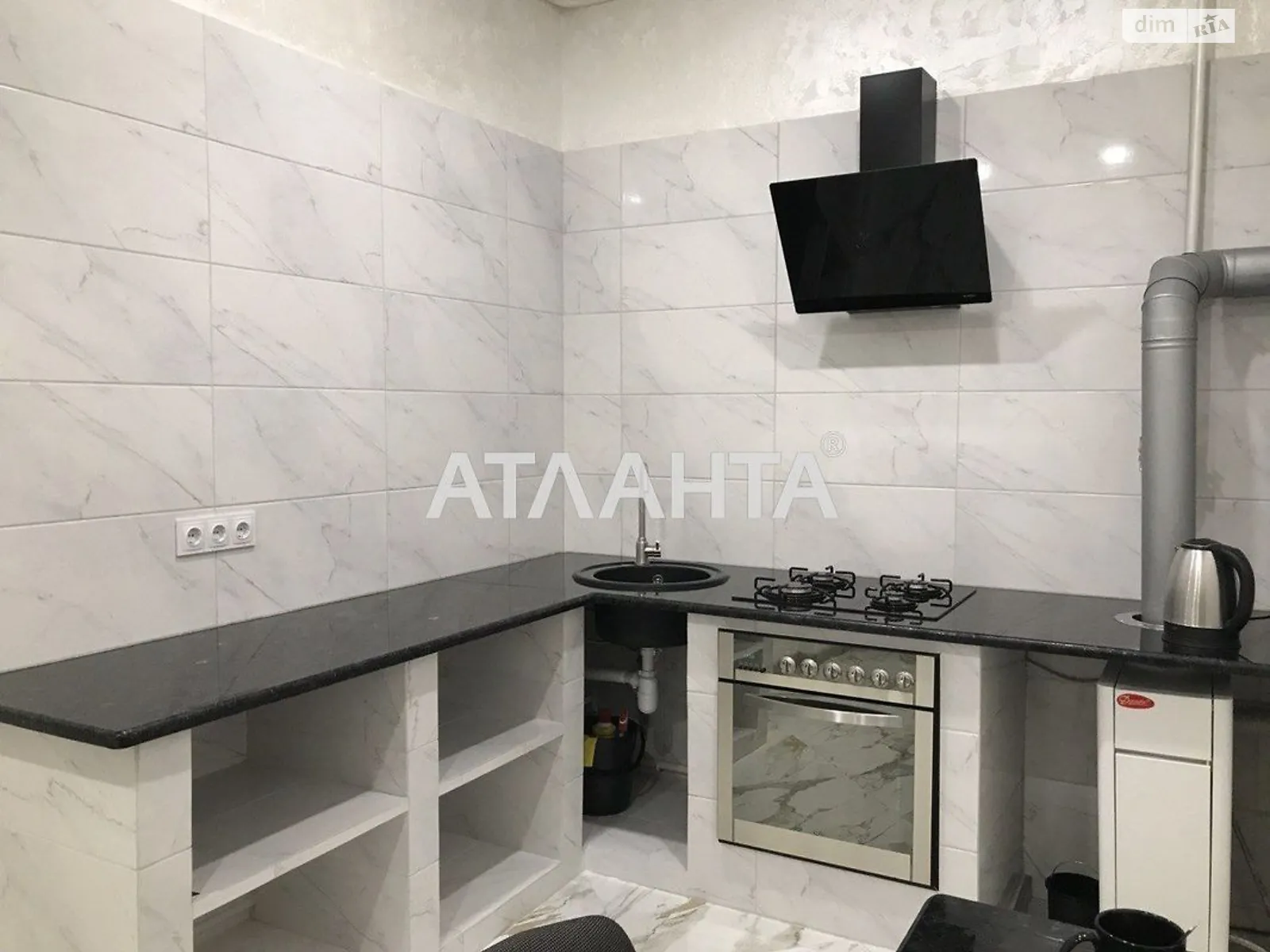 Продається 3-кімнатна квартира 110 кв. м у Чернівцях, цена: 155000 $