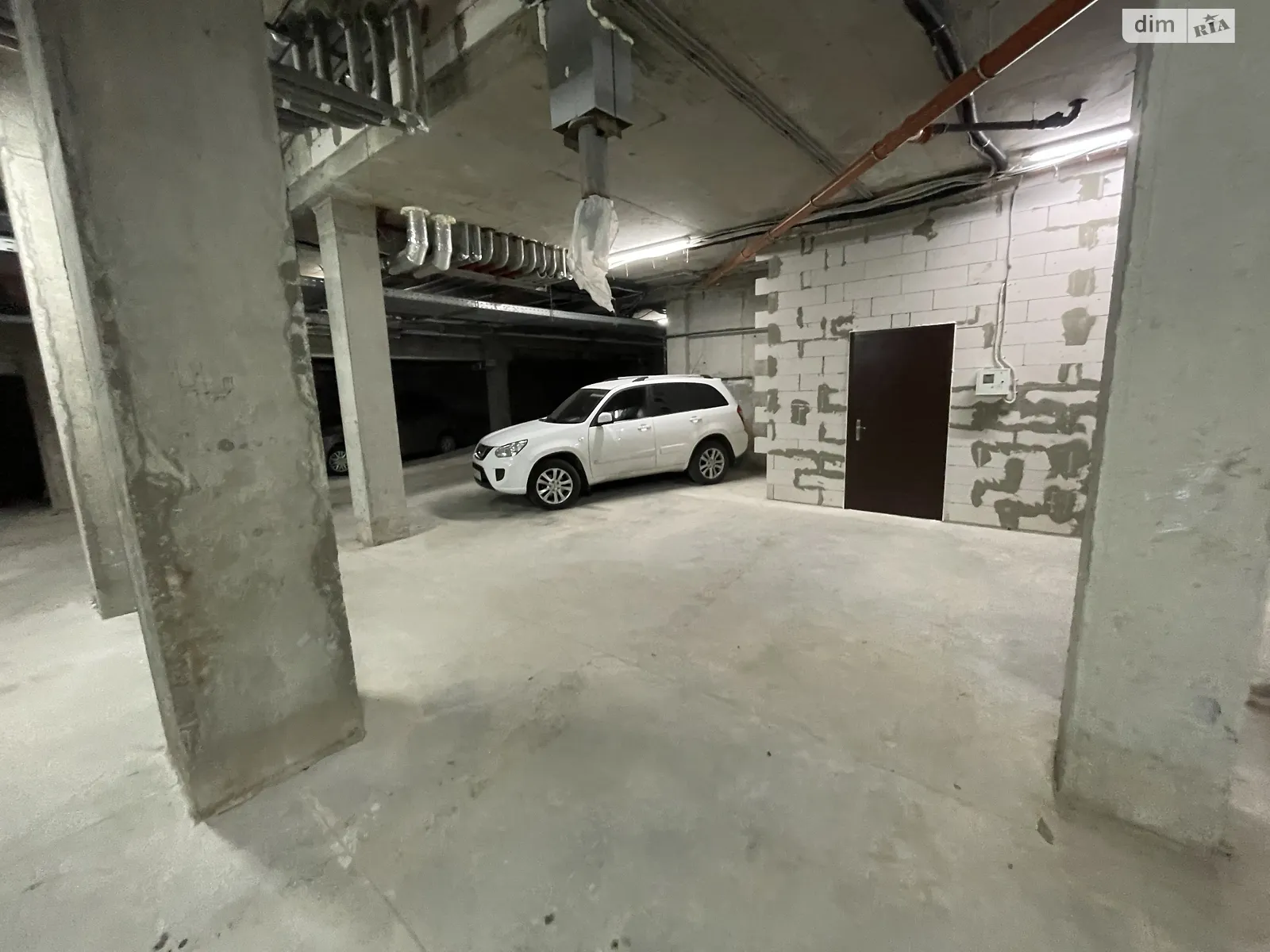 Продается подземный паркинг универсальный на 15 кв. м - фото 3