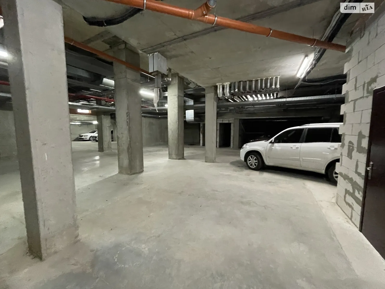Продается подземный паркинг универсальный на 15 кв. м - фото 4