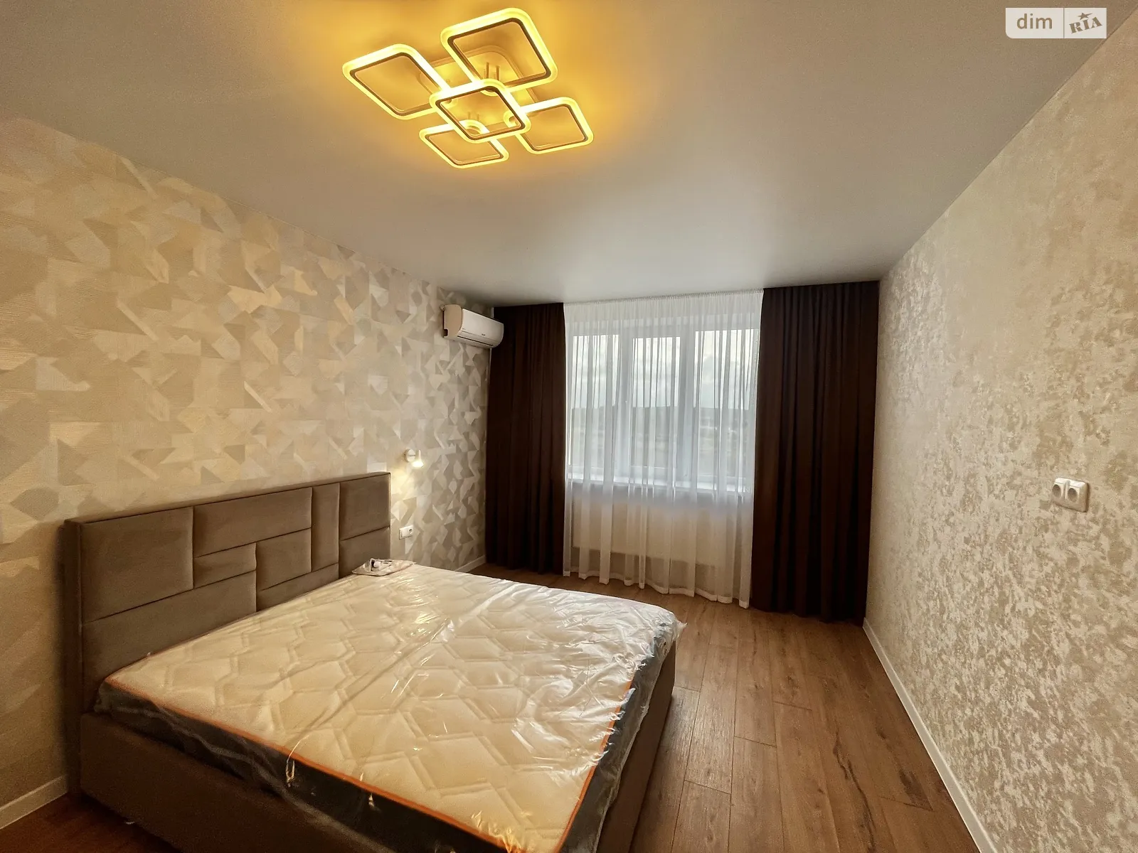 Продается 1-комнатная квартира 46 кв. м в Хмельницком, ул. Кармелюка - фото 1
