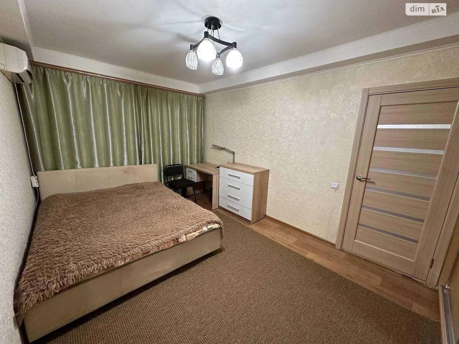 Продается 1-комнатная квартира 26.6 кв. м в Киеве, цена: 37000 $