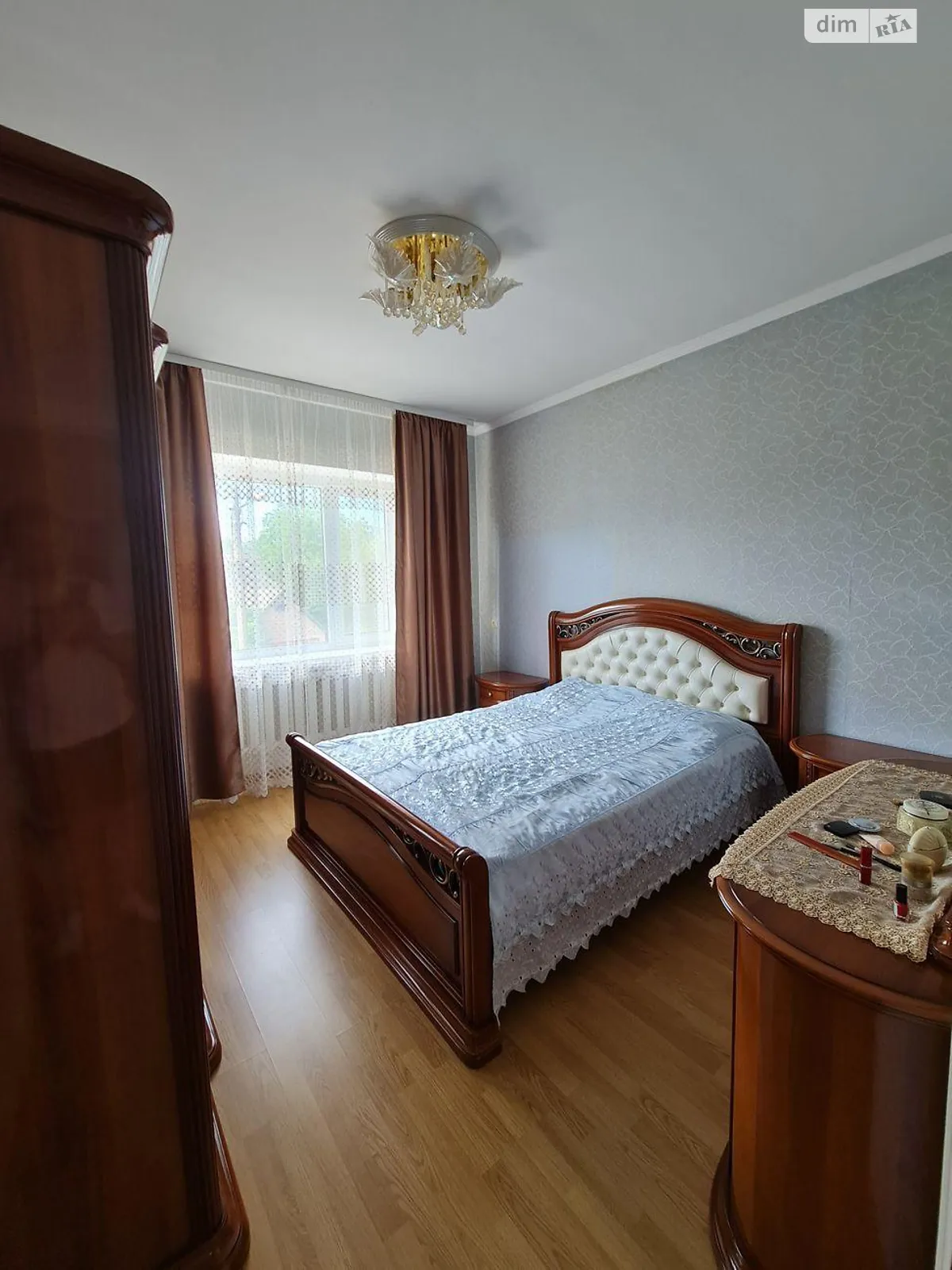 Продается дом на 2 этажа 180 кв. м с террасой, цена: 100000 $ - фото 1