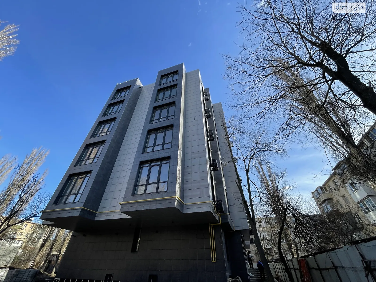 Продається 2-кімнатна квартира 68.21 кв. м у Одесі, вул. Космонавта Комарова - фото 1
