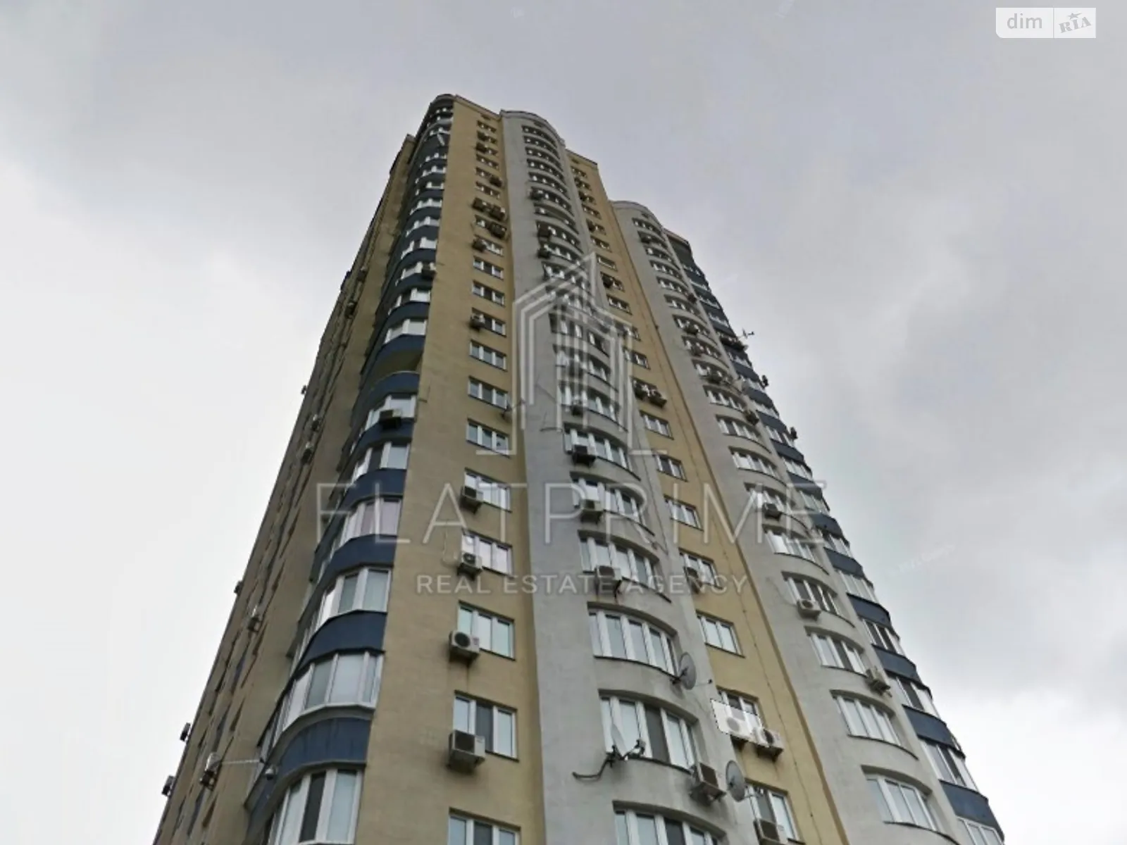 Продается 2-комнатная квартира 85 кв. м в Киеве, ул. Нежинская, 5