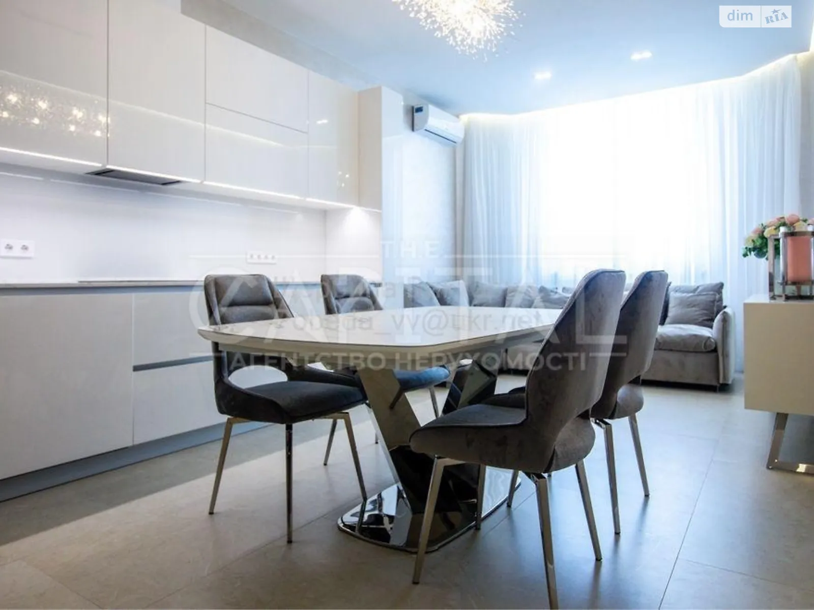 Продается 3-комнатная квартира 90 кв. м в Киеве, ул. Коновальца Евгения, 34 - фото 1