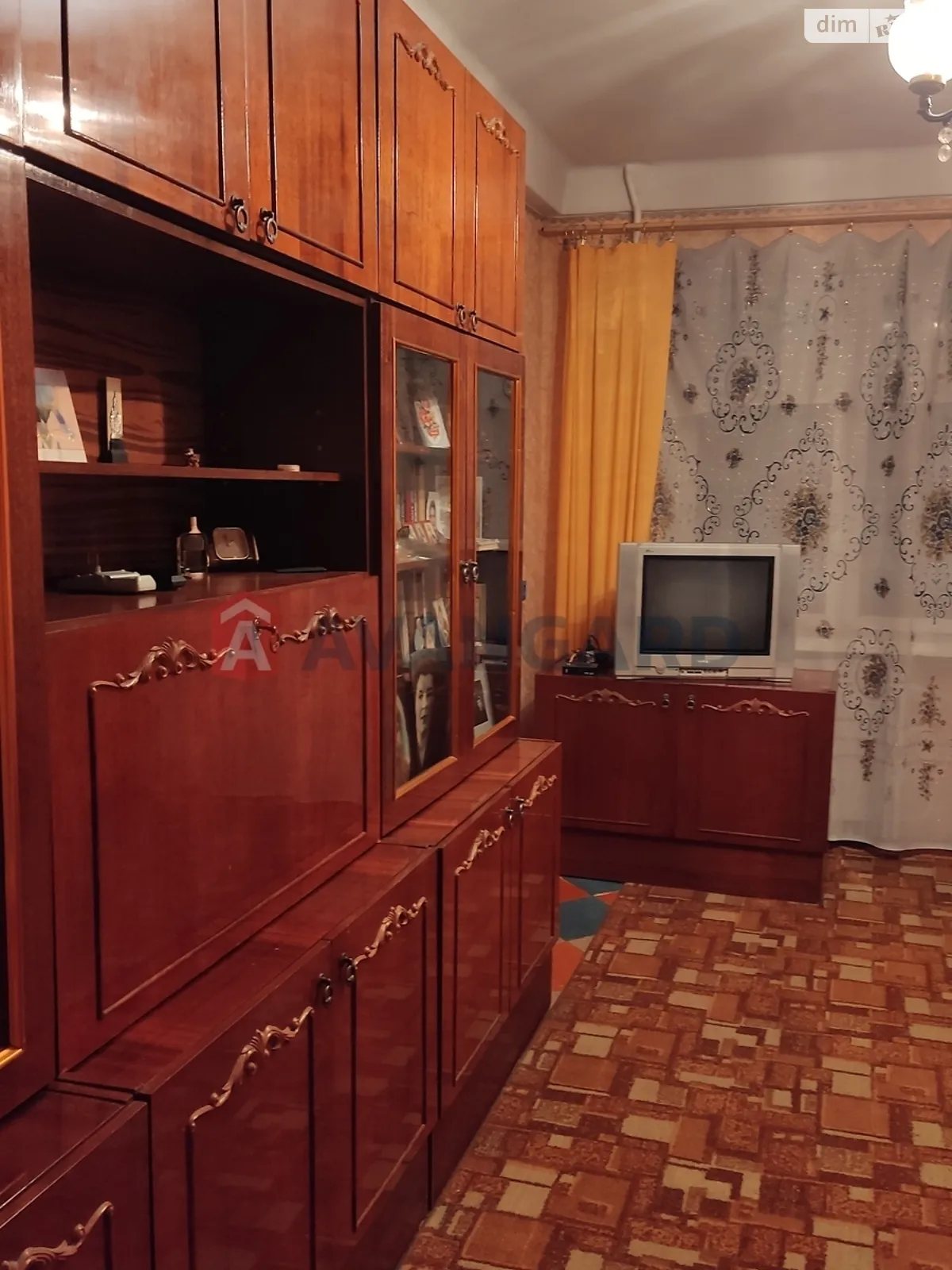 Продається 3-кімнатна квартира 54 кв. м у Кам'янському, цена: 15500 $ - фото 1