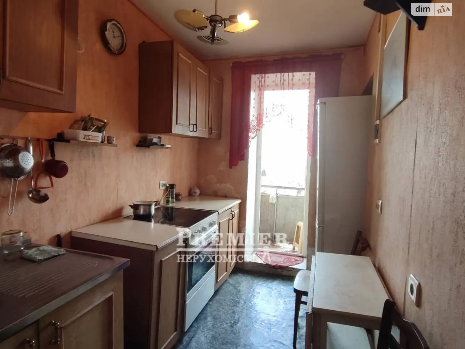 Продается 3-комнатная квартира 76 кв. м в Одессе, ул. Старицкого