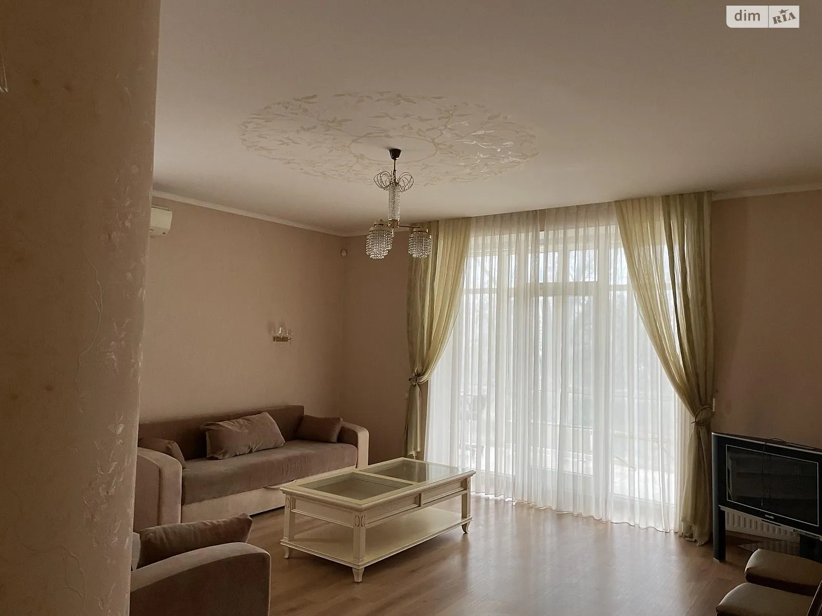 Сдается в аренду 3-комнатная квартира 132 кв. м в Одессе - фото 2