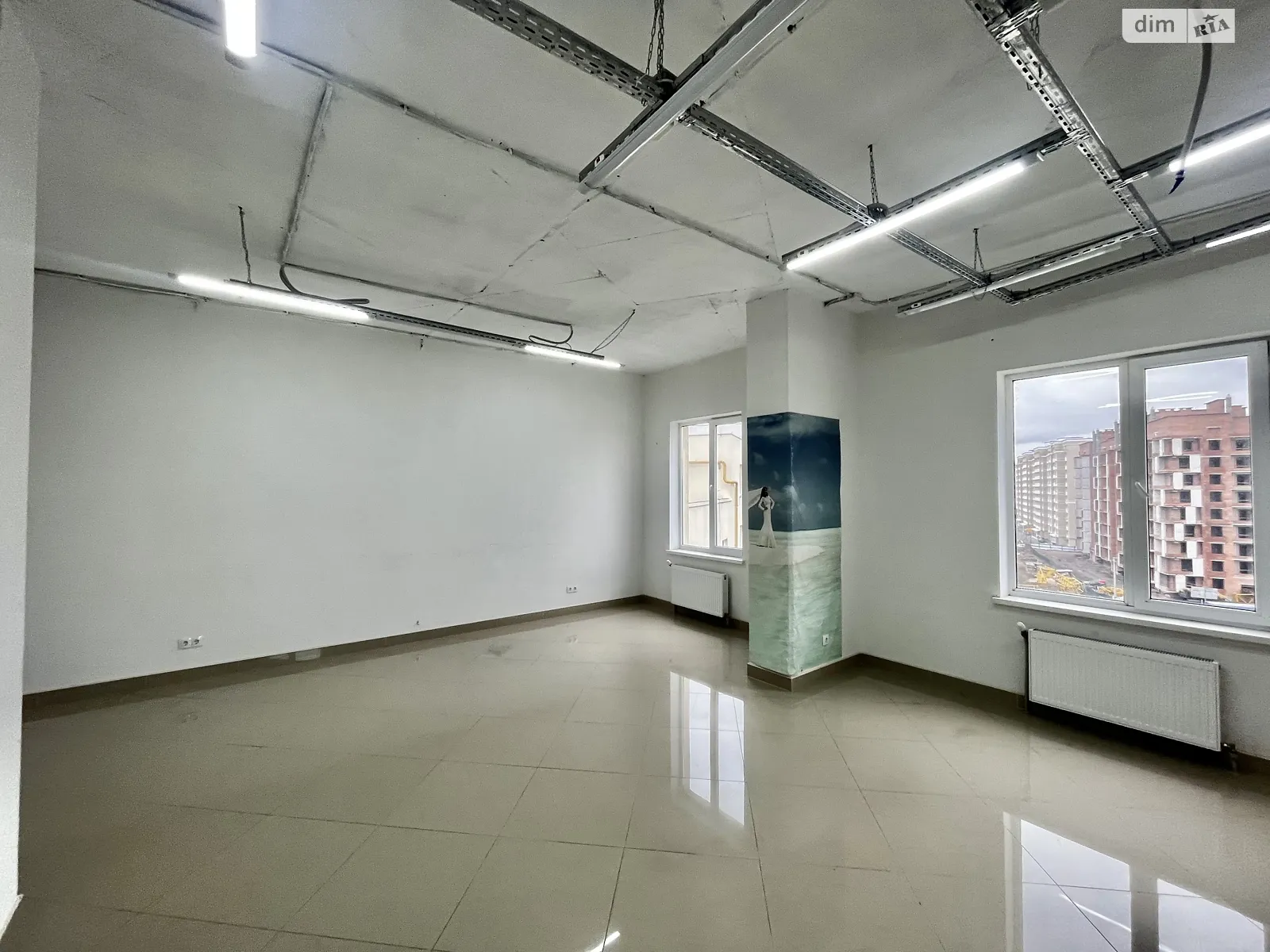 Продается офис 600 кв. м в бизнес-центре - фото 3