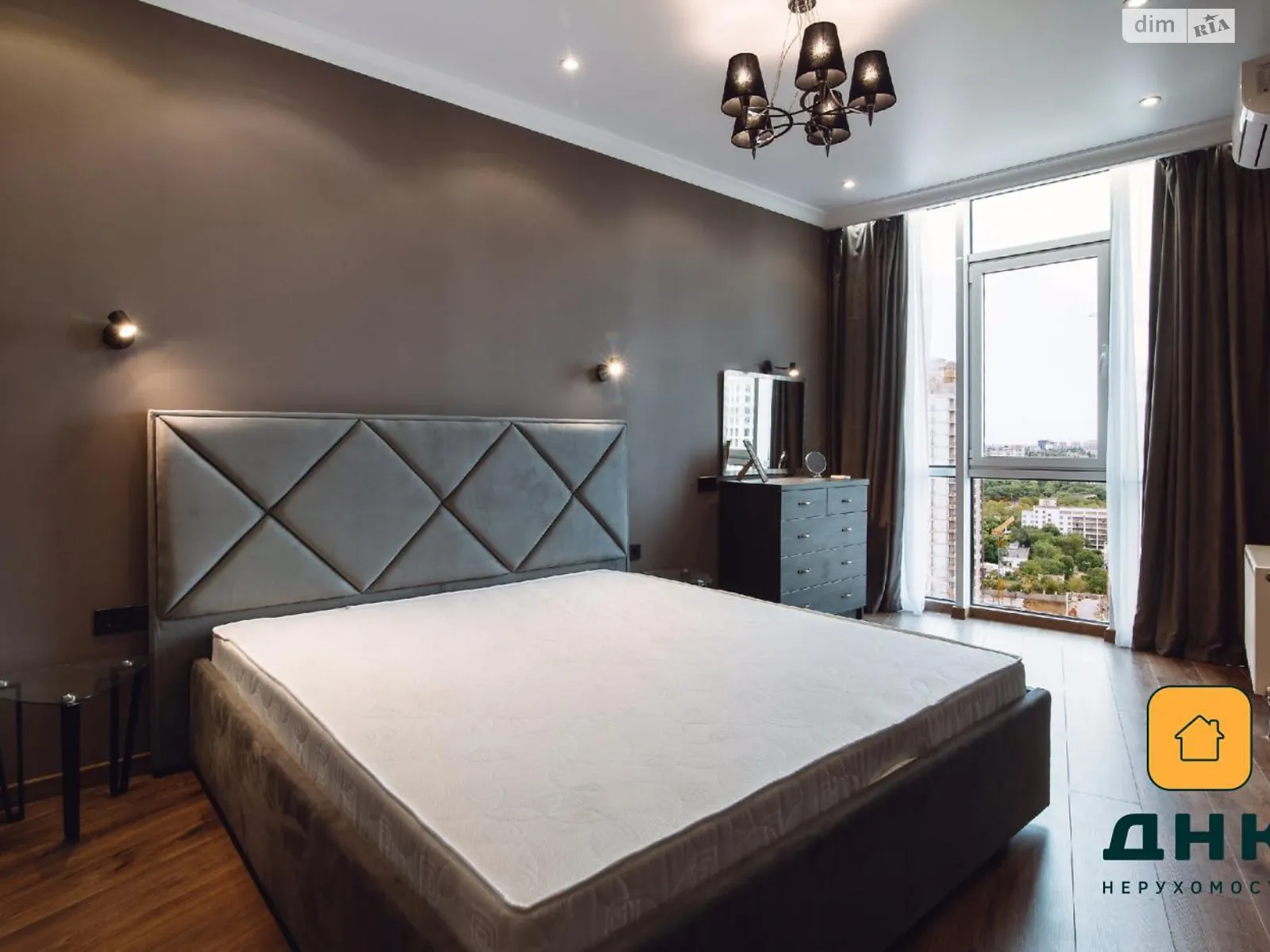 Продається 2-кімнатна квартира 62 кв. м у Одесі, вул. Генуезька, 3В - фото 1
