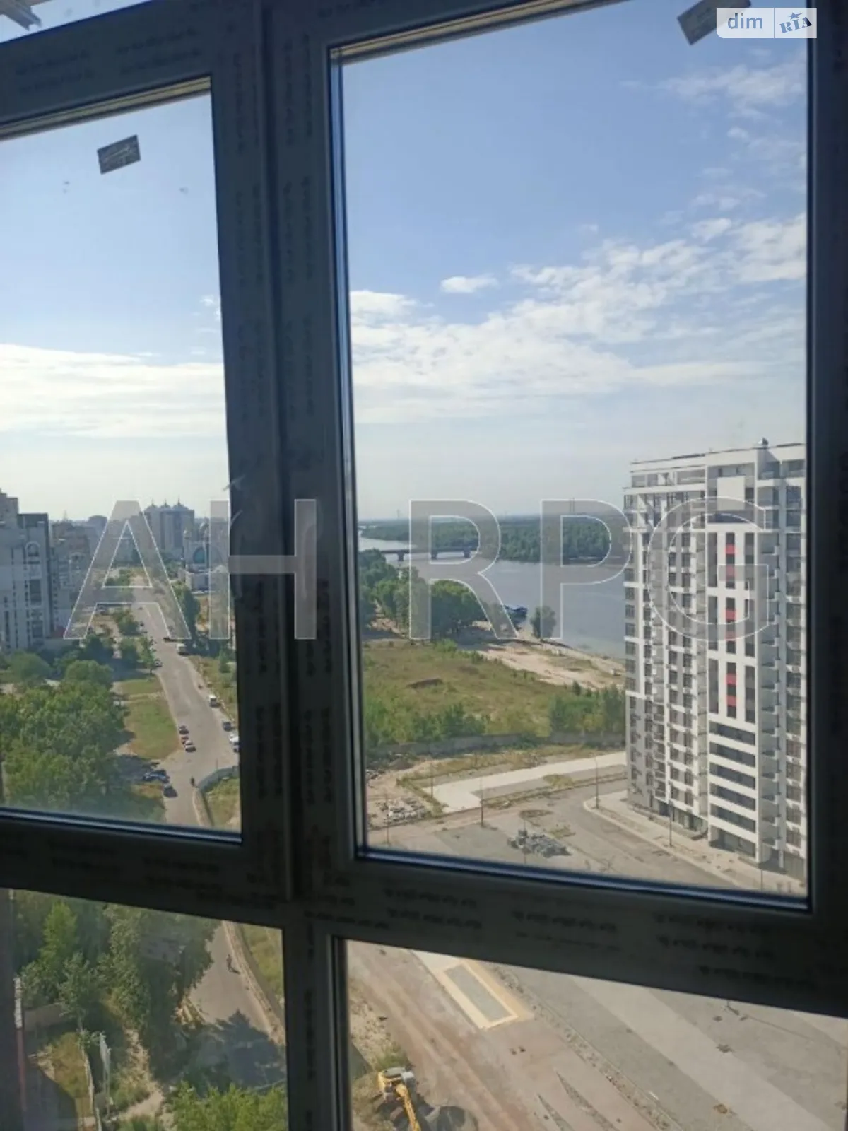 Продается 2-комнатная квартира 90 кв. м в Киеве, ул. Никольско-Слободская, 8 - фото 1