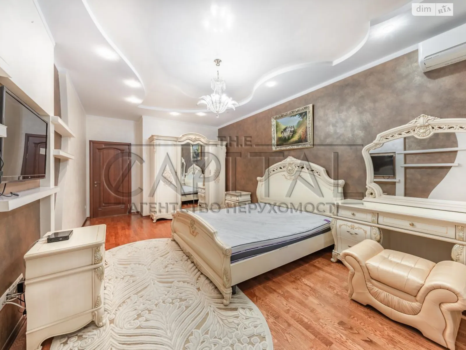 Сдается в аренду 4-комнатная квартира 155.5 кв. м в Киеве, бул. Леси Украинки, 7А - фото 1