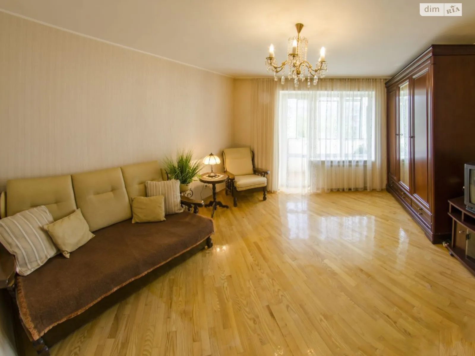 Здається в оренду 3-кімнатна квартира у Львові, цена: 1400 грн
