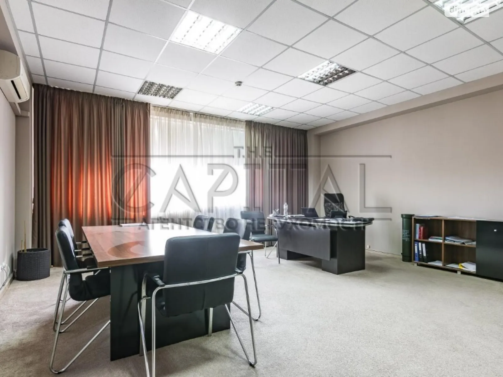 Сдается в аренду офис 561 кв. м в бизнес-центре, цена: 5610 $ - фото 1