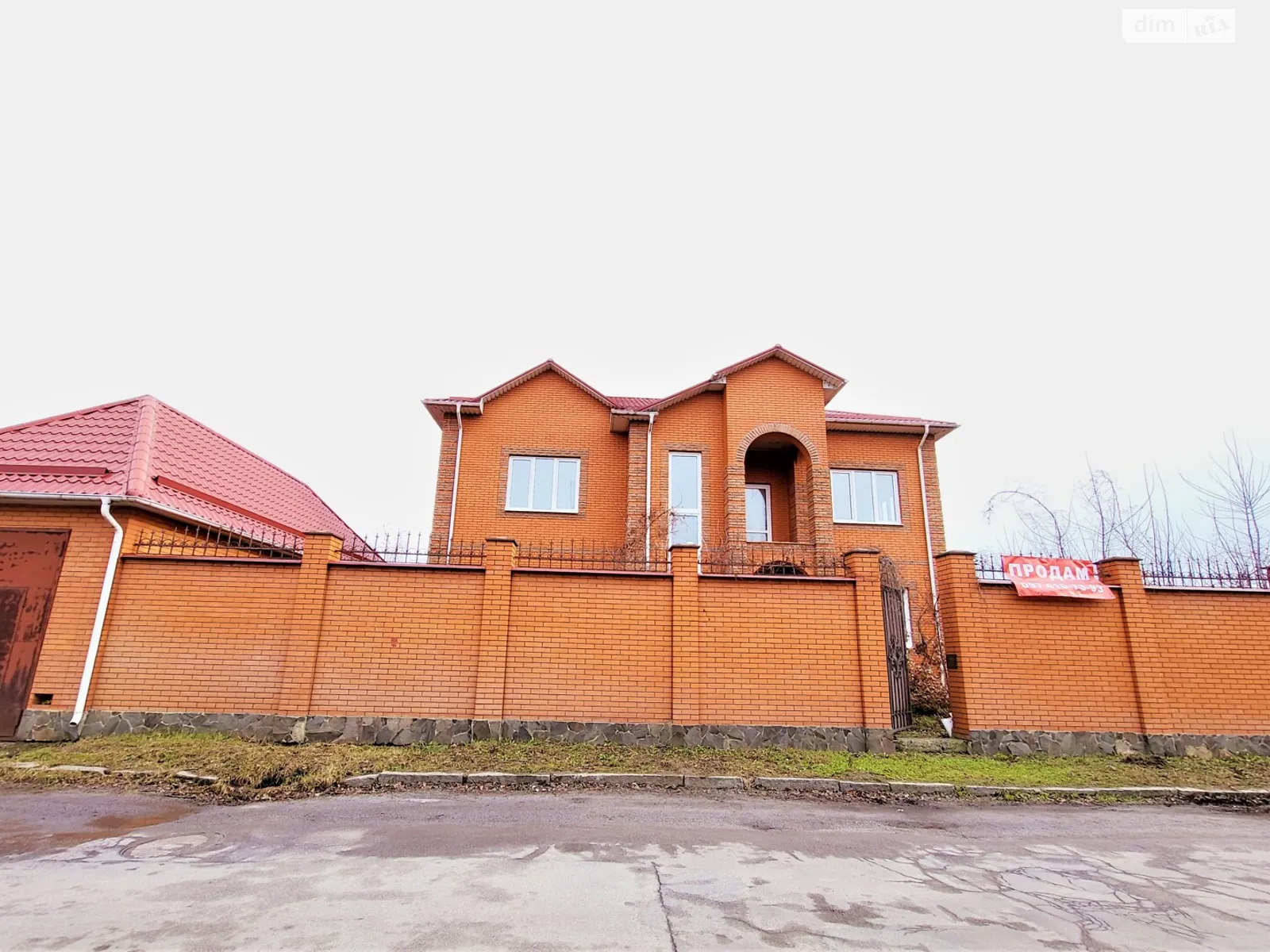 Продається будинок 2 поверховий 300 кв. м з верандою, цена: 500000 $ - фото 1