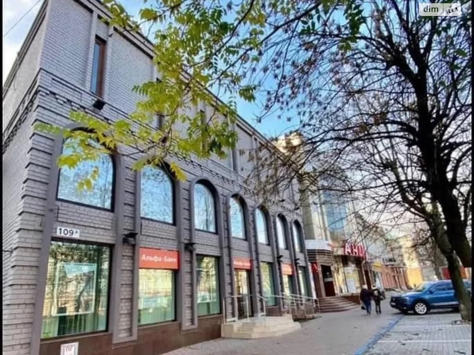 Продается офис 339.3 кв. м в бизнес-центре, цена: 600000 $ - фото 1
