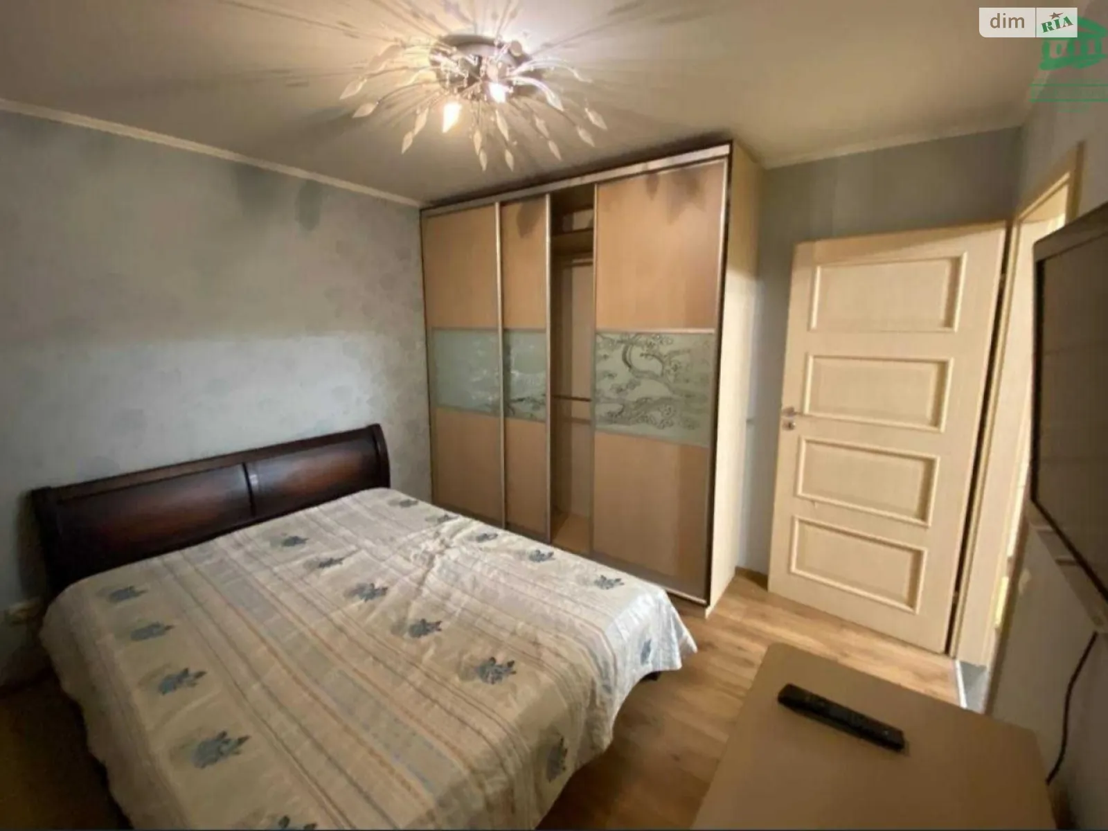 Продается 2-комнатная квартира 46 кв. м в Одессе, ул. Сергея Ядова
