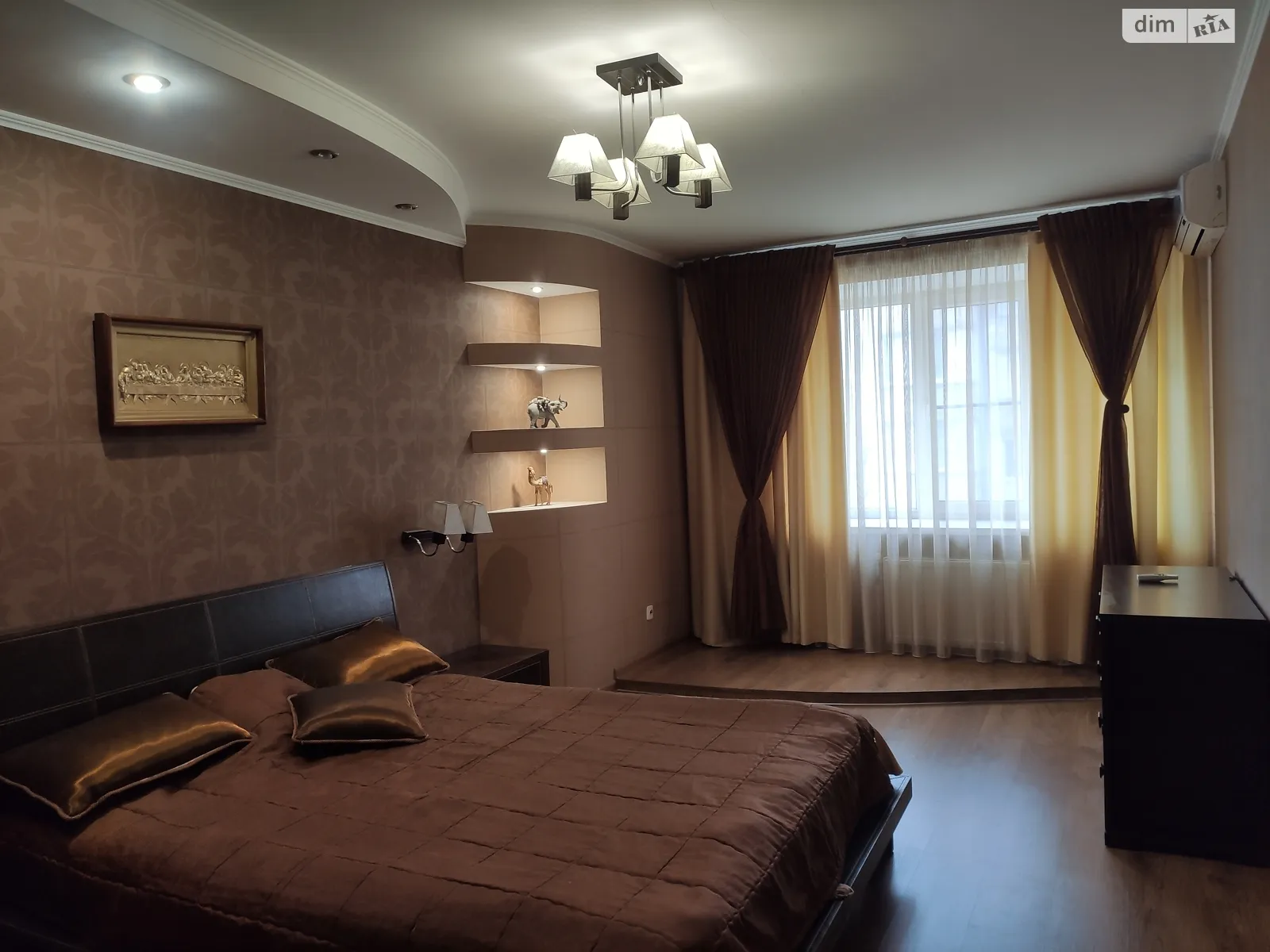 Продается 3-комнатная квартира 94 кв. м в Виннице, ул. Ляли Ратушной - фото 1