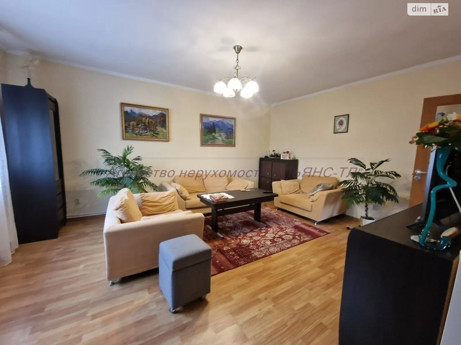 Продается 2-комнатная квартира 71 кв. м в Ужгороде - фото 2