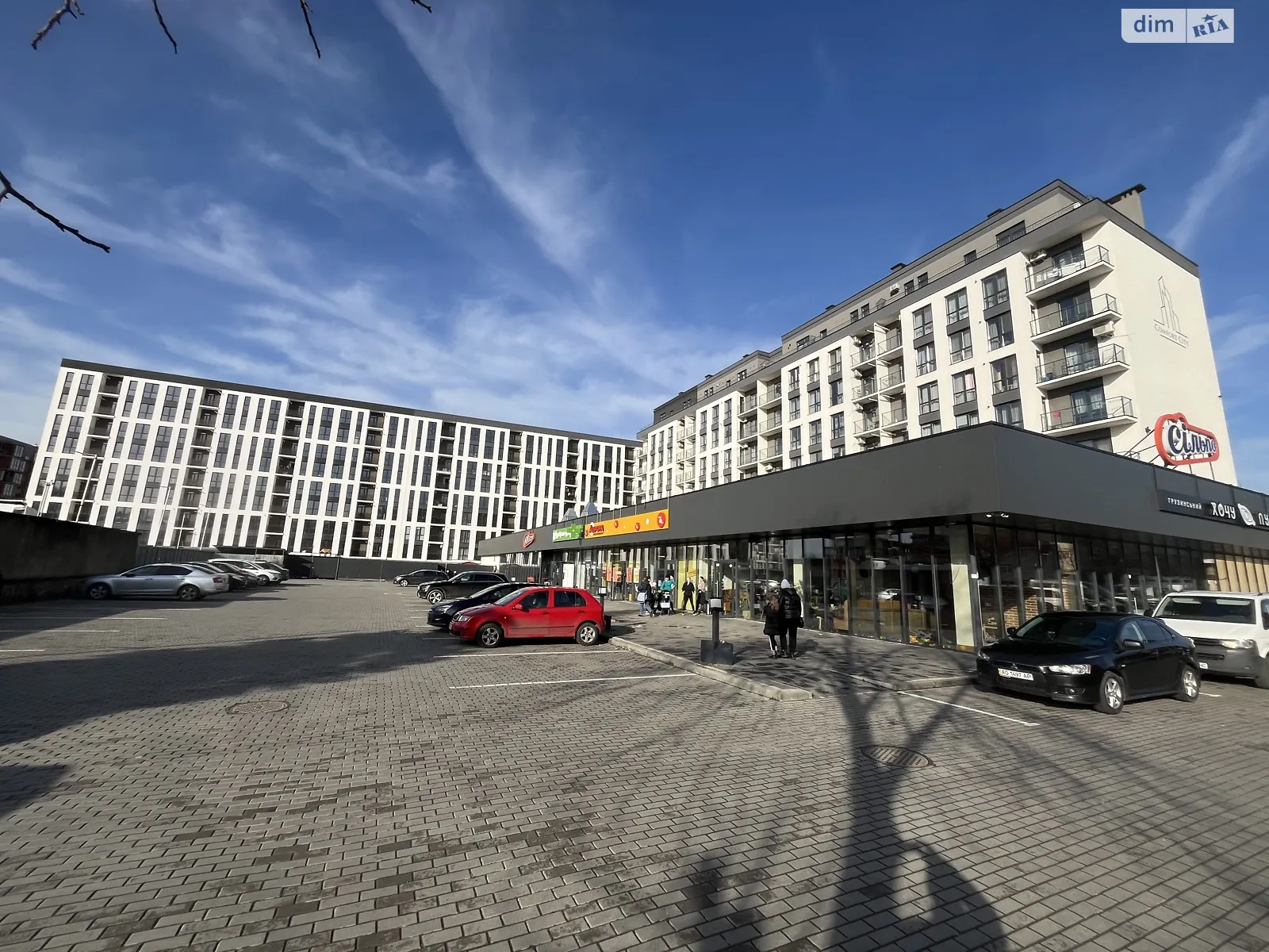 Продается 2-комнатная квартира 70.6 кв. м в Ужгороде, цена: 75500 $ - фото 1