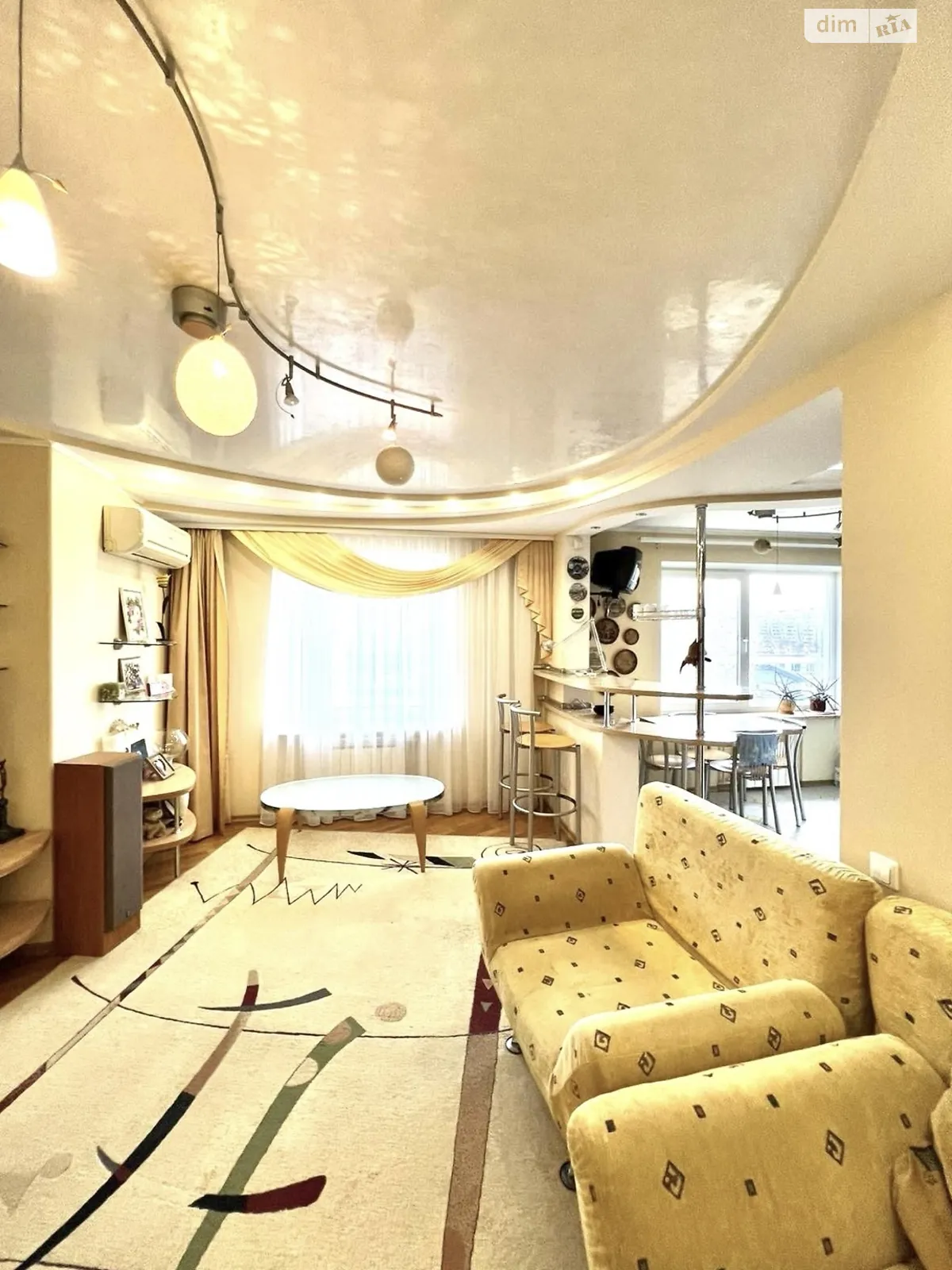 3-комнатная квартира 68 кв. м в Запорожье, ул. Ладожская - фото 1