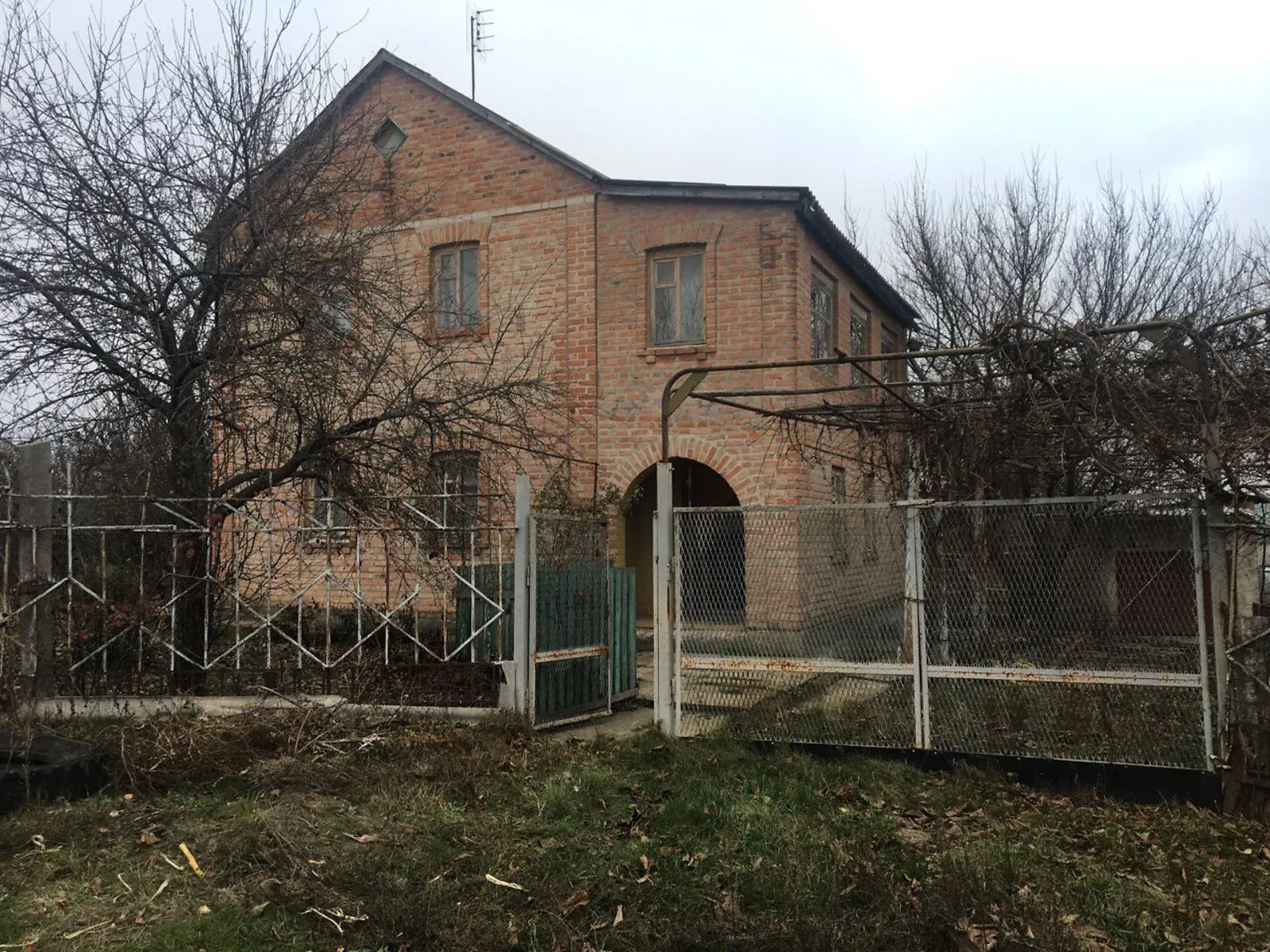 Продається будинок 2 поверховий 187 кв. м з верандою, цена: 15000 $