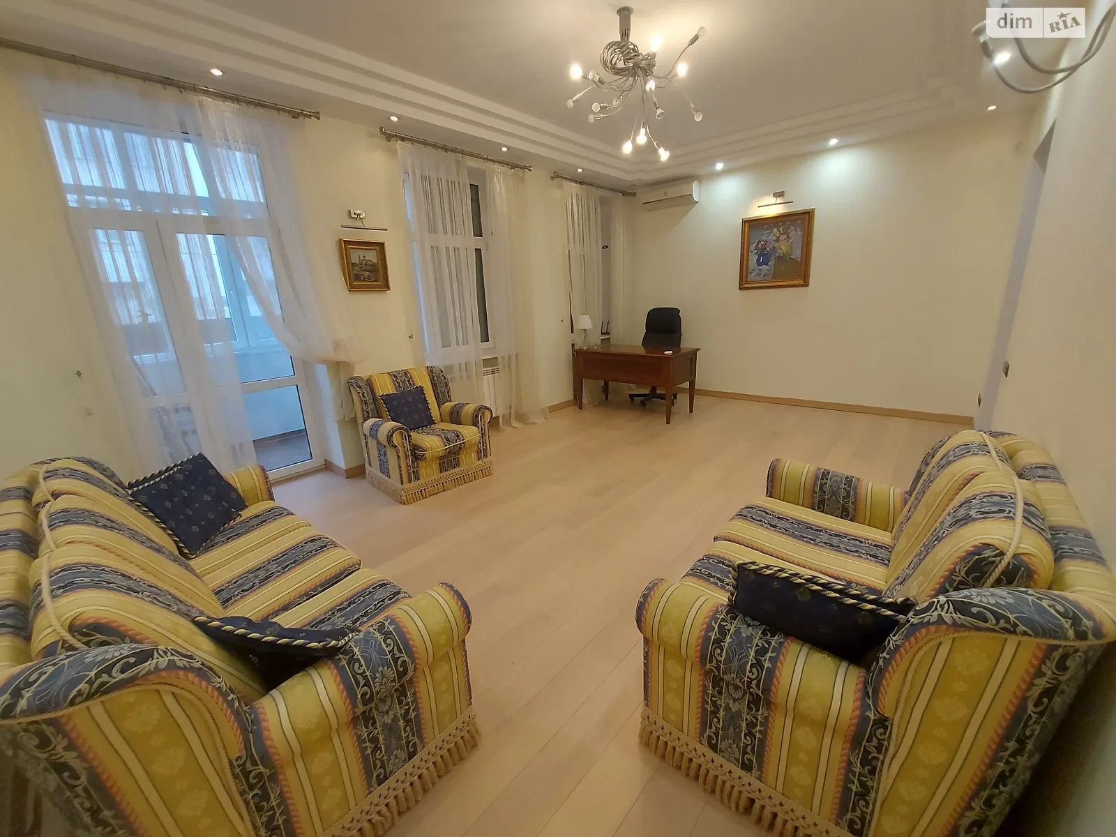 Продается 2-комнатная квартира 68 кв. м в Киеве, цена: 180000 $