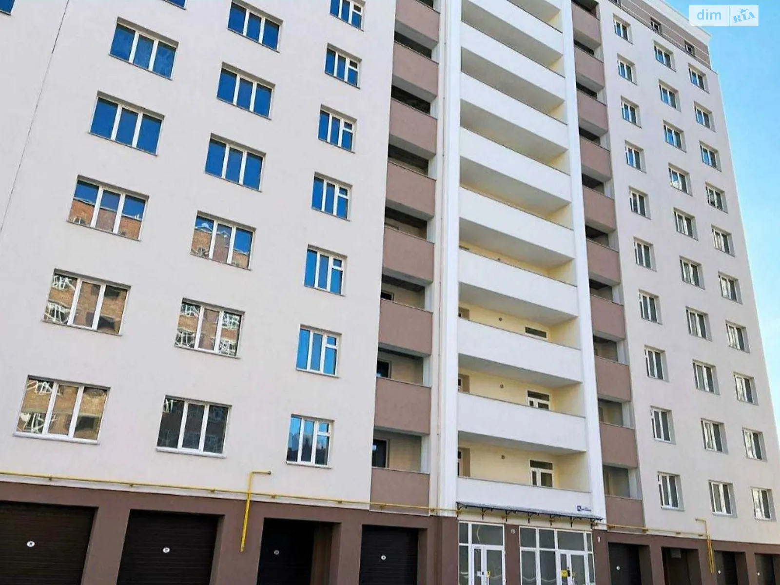 Продается 1-комнатная квартира 46 кв. м в Хмельницком, ул. Кармелюка, 3А - фото 1