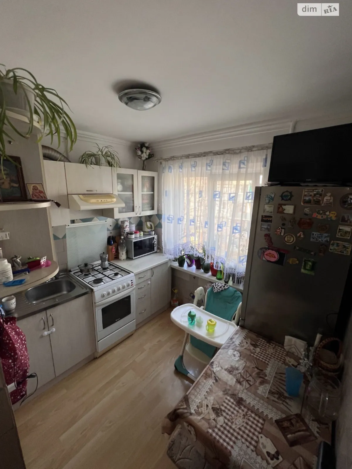Продается 2-комнатная квартира 49 кв. м в Черновцах, ул. Полетаева Федора, 17 - фото 1
