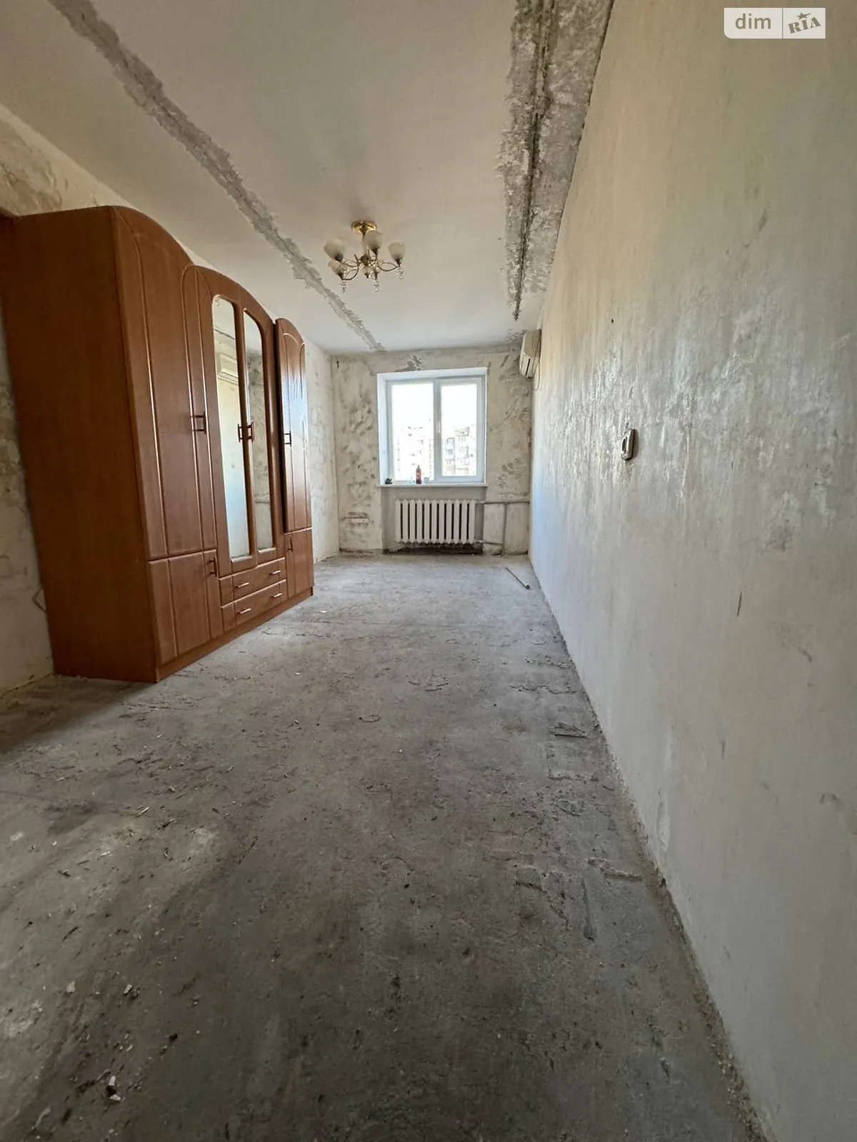 Продается 3-комнатная квартира 59 кв. м в Одессе, ул. Генерала Петрова, 28
