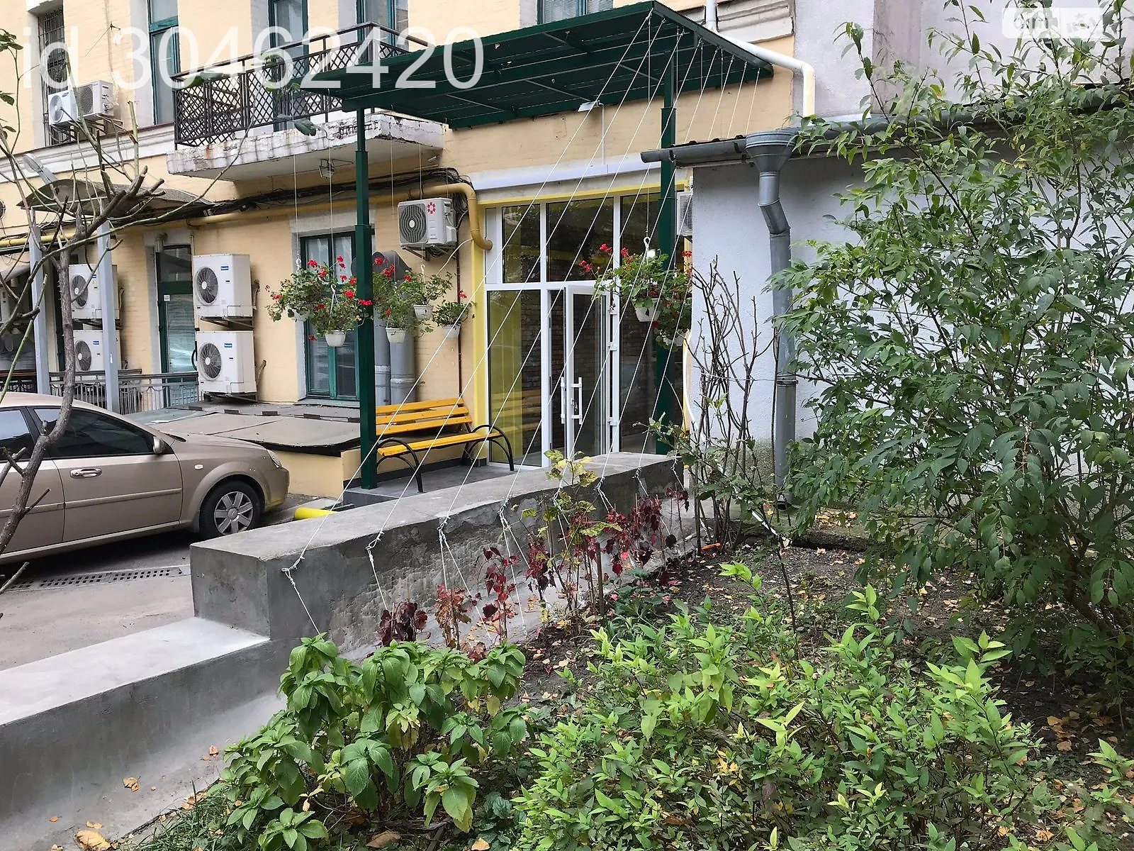 Продається офіс 41 кв. м в бізнес-центрі, цена: 75000 $