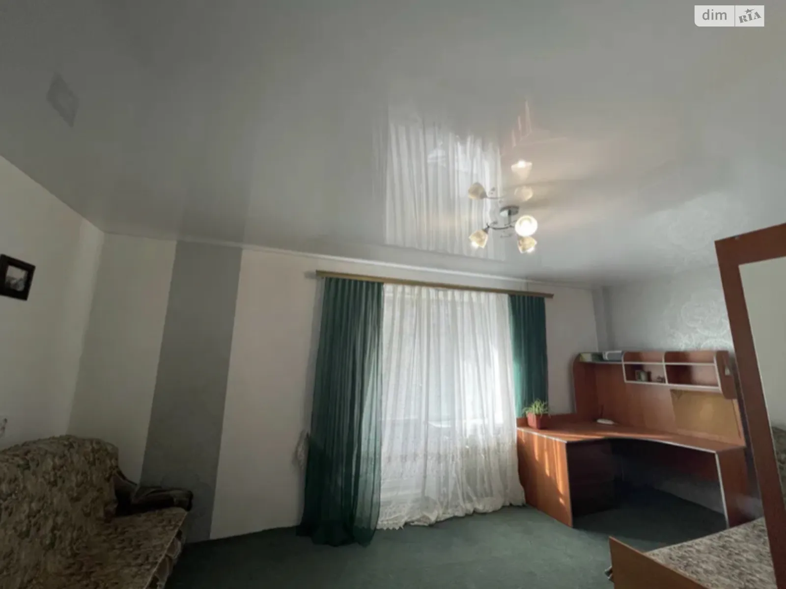 Продается 1-комнатная квартира 35 кв. м в Черновцах, бул. Героев Крут, 9А - фото 1